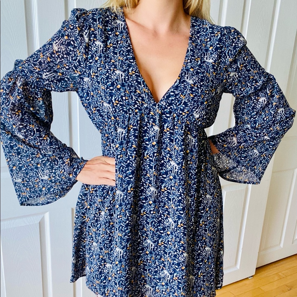 Lucca Couture blue floral dress with bell sleeves - Picture 3 of 5